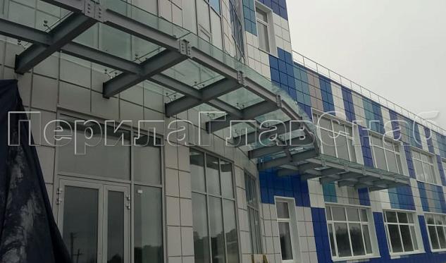 пос. Першино козырек на подконструкции в Нижнем Новгороде. Готовые проекты ПерилаГлавСнаб