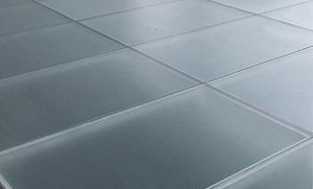 Стеклянный пол в квартиру с матовым стеклом в Нижнем Новгороде. Готовые проекты ПерилаГлавСнаб