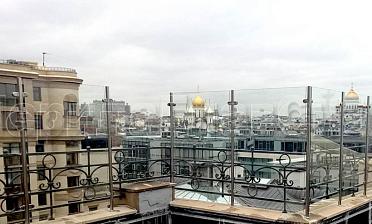 Ветрозащитное ограждение на стойках из нержавейки купить в Нижнем Новгороде