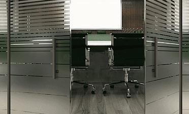 Перегородки из стекла с пленкой для офиса премиум купить в Нижнем Новгороде