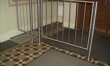 Ограждение лестниц для детей с вертикальным заполнением купить в Нижнем Новгороде